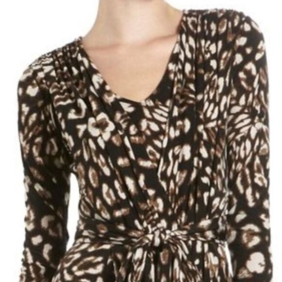 NWT BCBGMAXAZRIA Leopard Print V-Neck Tulip Skirt Wrap Dress - Picture 6 of 12